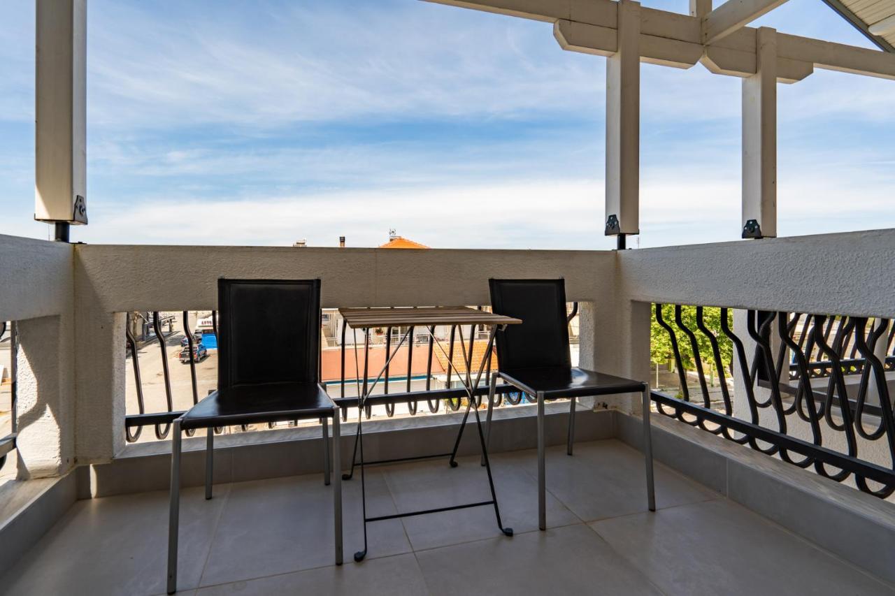 Bemyguest Comfort Zefyros Néoi Póroi Buitenkant foto