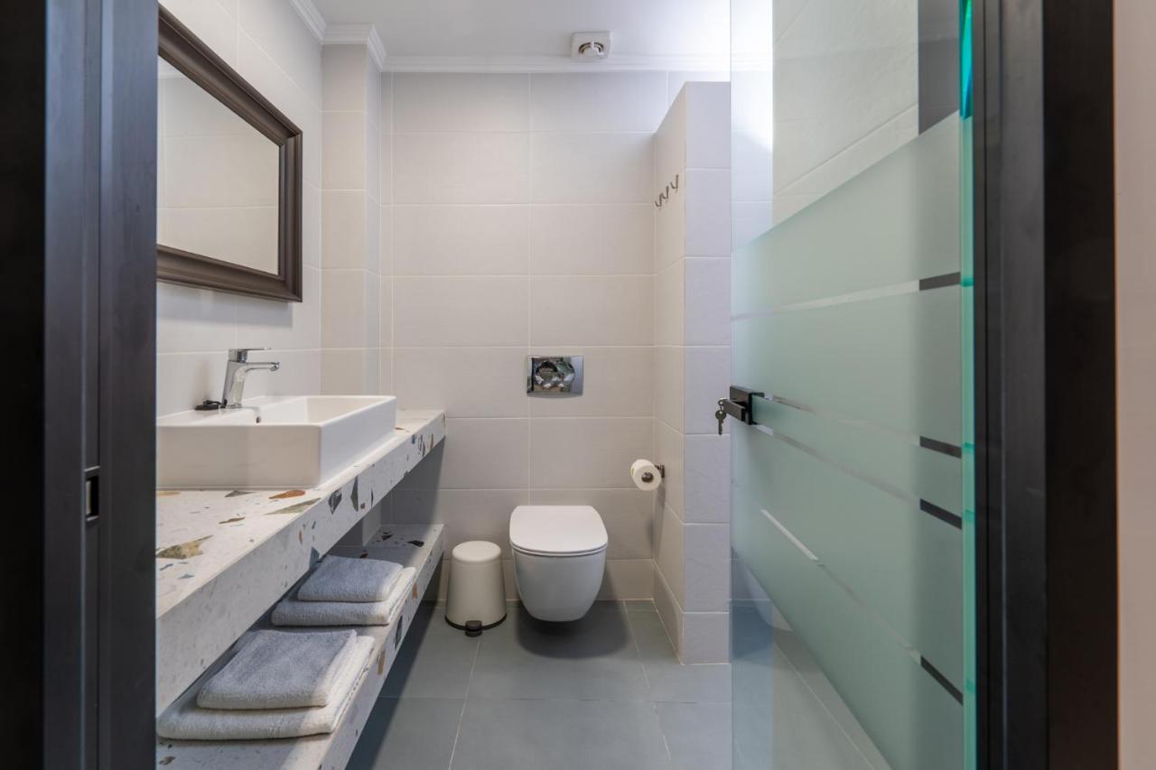Bemyguest Comfort Zefyros Néoi Póroi Buitenkant foto